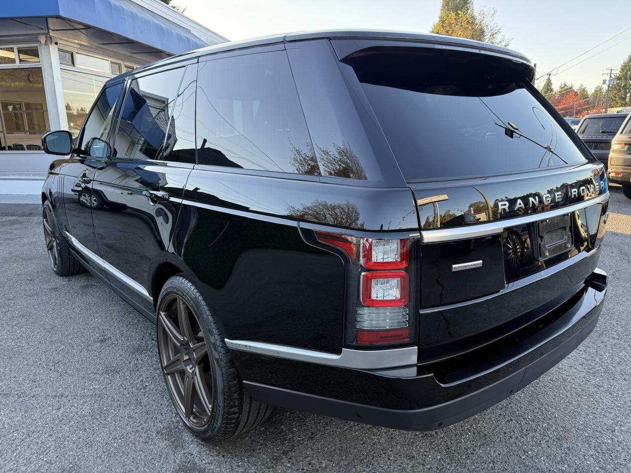Land Rover Range Rover 4WD 4dr Supercharged LWB 2015