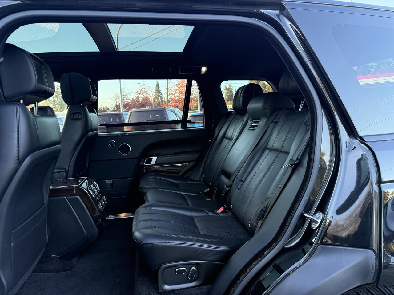 Land Rover Range Rover 4WD 4dr Supercharged LWB 2015
