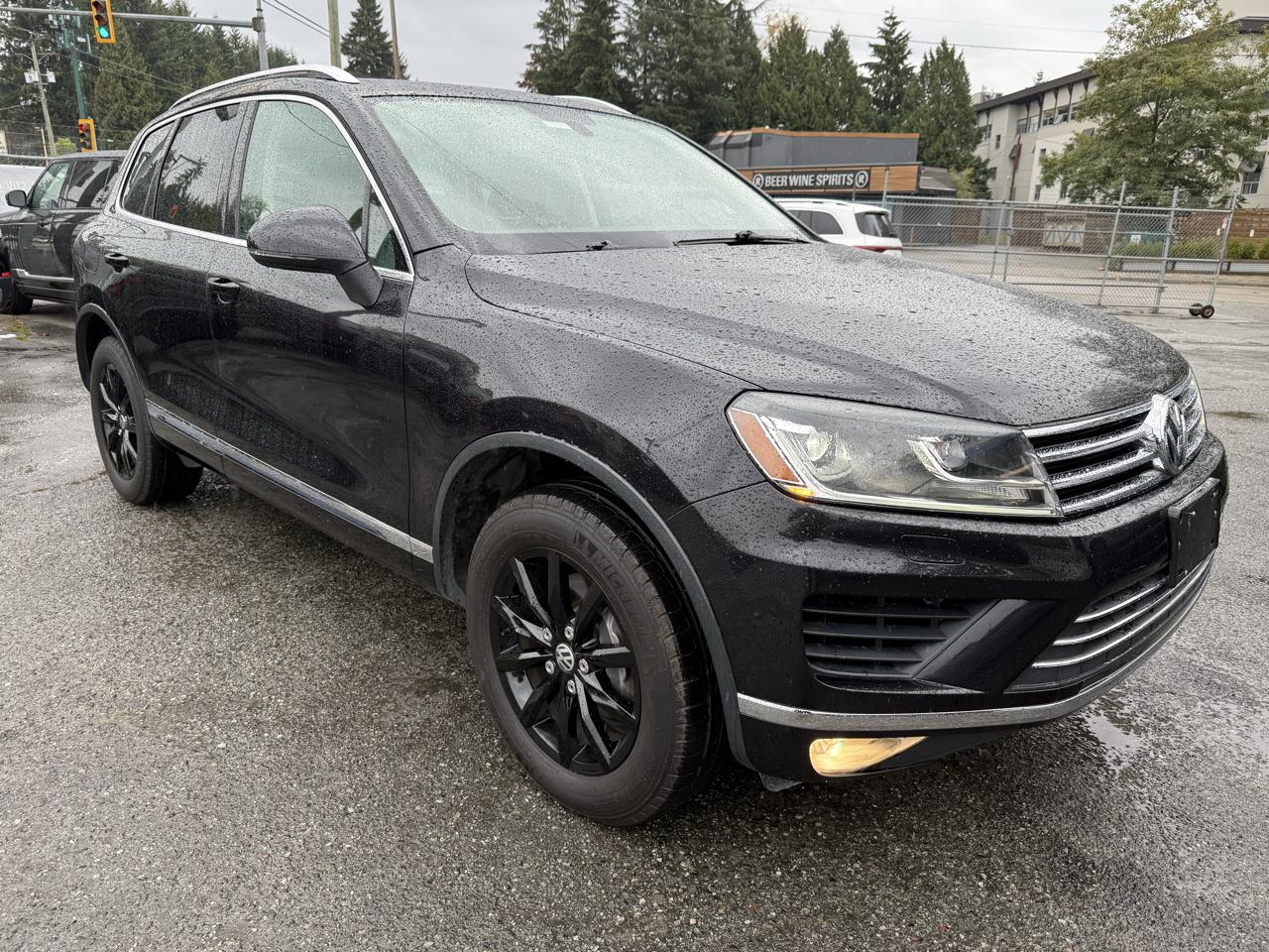 Volkswagen Touareg V6 Sport w/Technology 2017