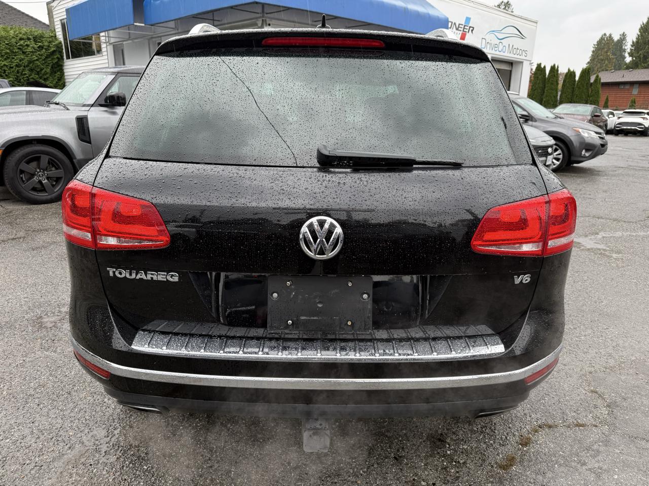 Volkswagen Touareg V6 Sport w/Technology 2017