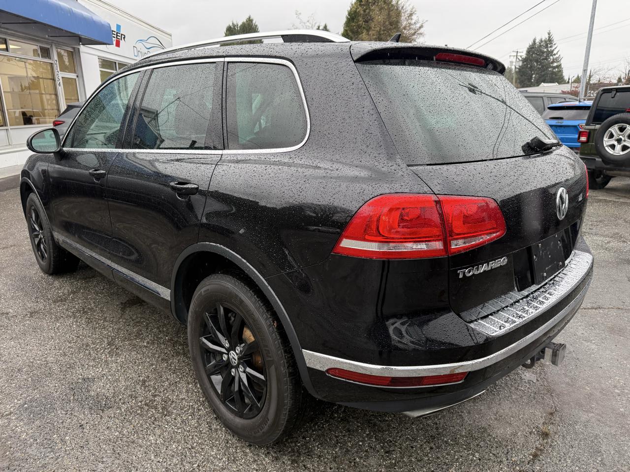 Volkswagen Touareg V6 Sport w/Technology 2017