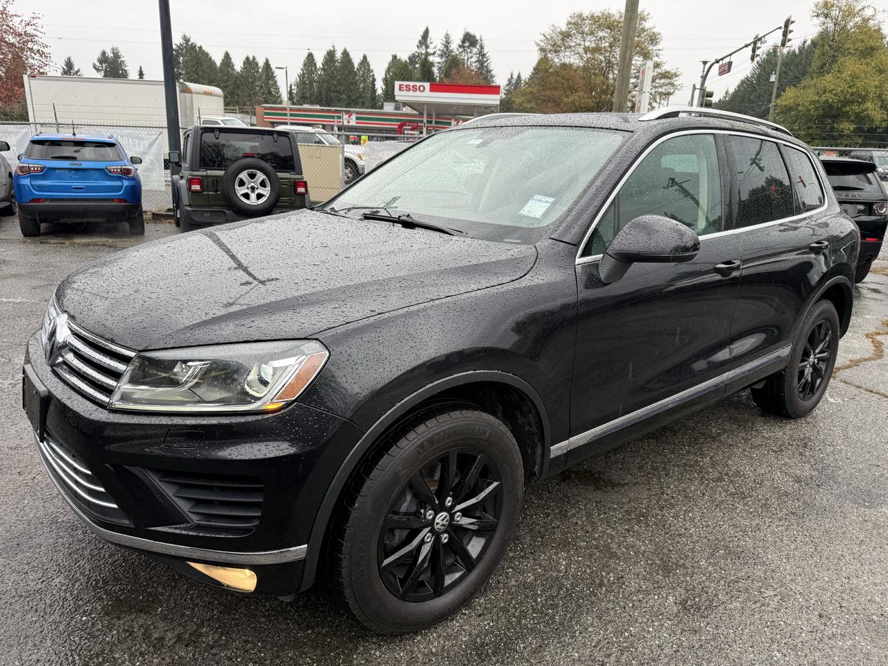 Volkswagen Touareg V6 Sport w/Technology 2017