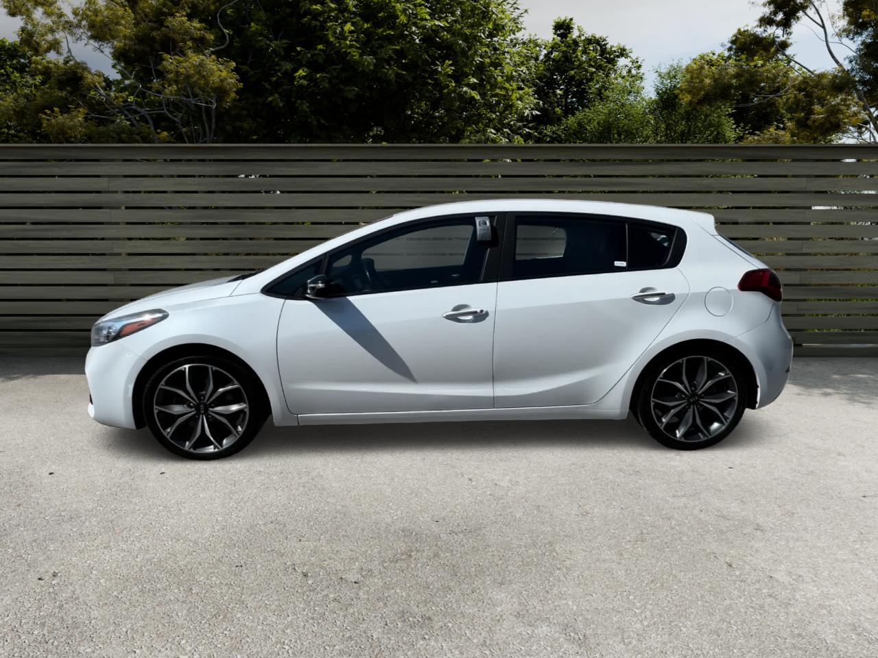 2018 Kia Forte5 SX - Photo 8