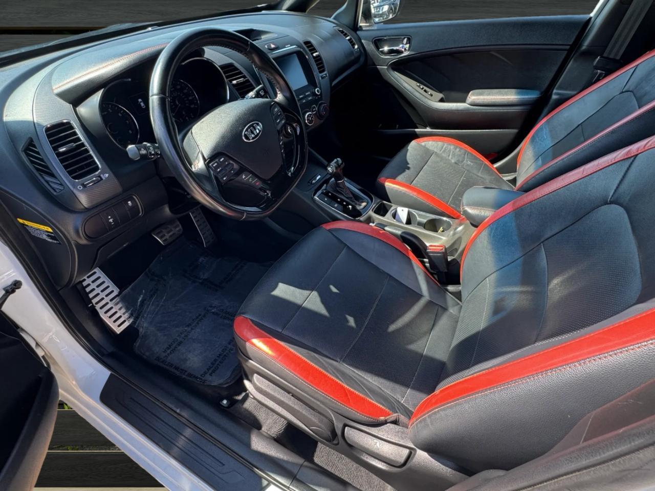 2018 Kia Forte5 SX - Photo 9