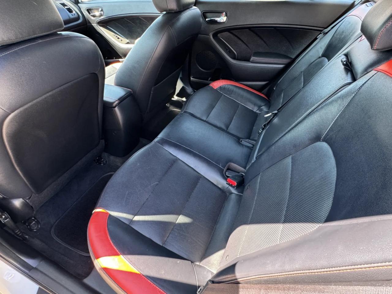 2018 Kia Forte5 SX - Photo 11