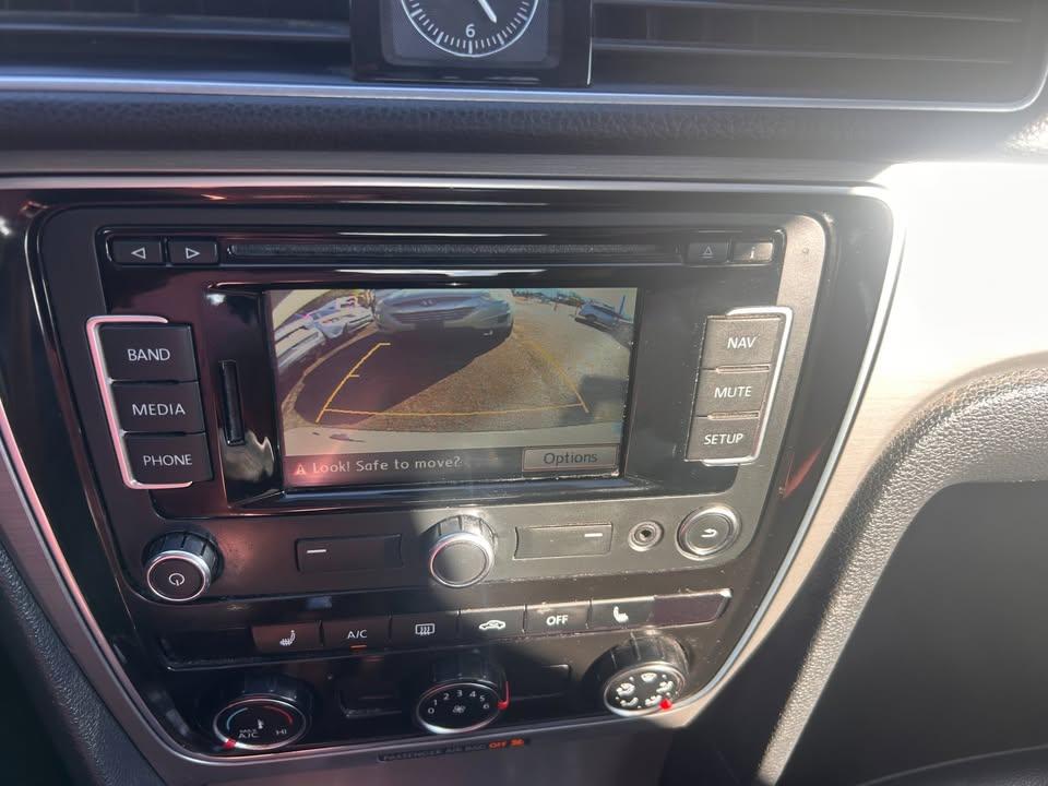 Volkswagen Passat SE 6A 2015