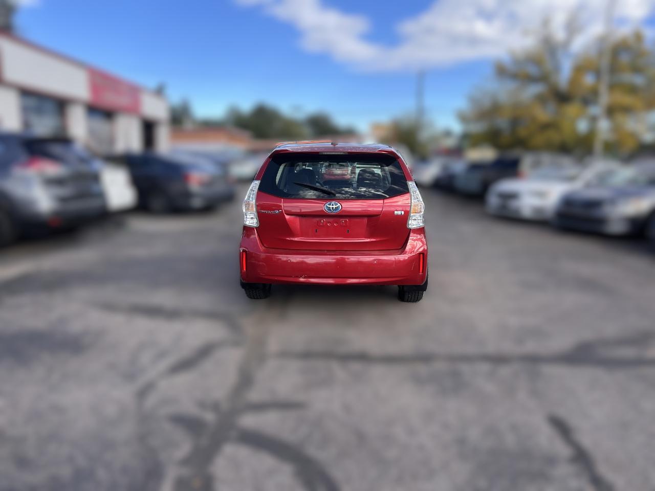 Toyota Prius V Two 2012