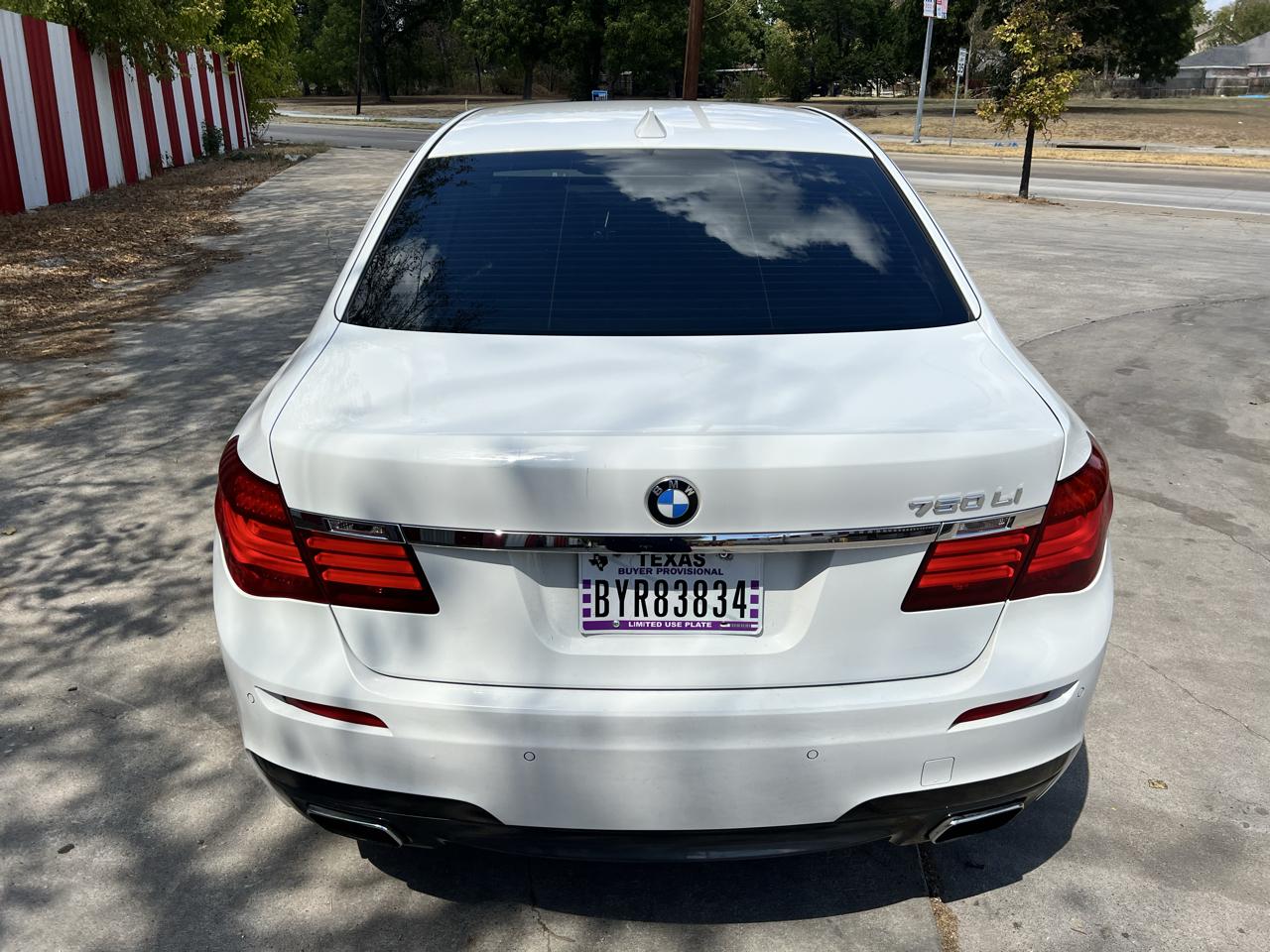 BMW 7-Series 750Li 2015