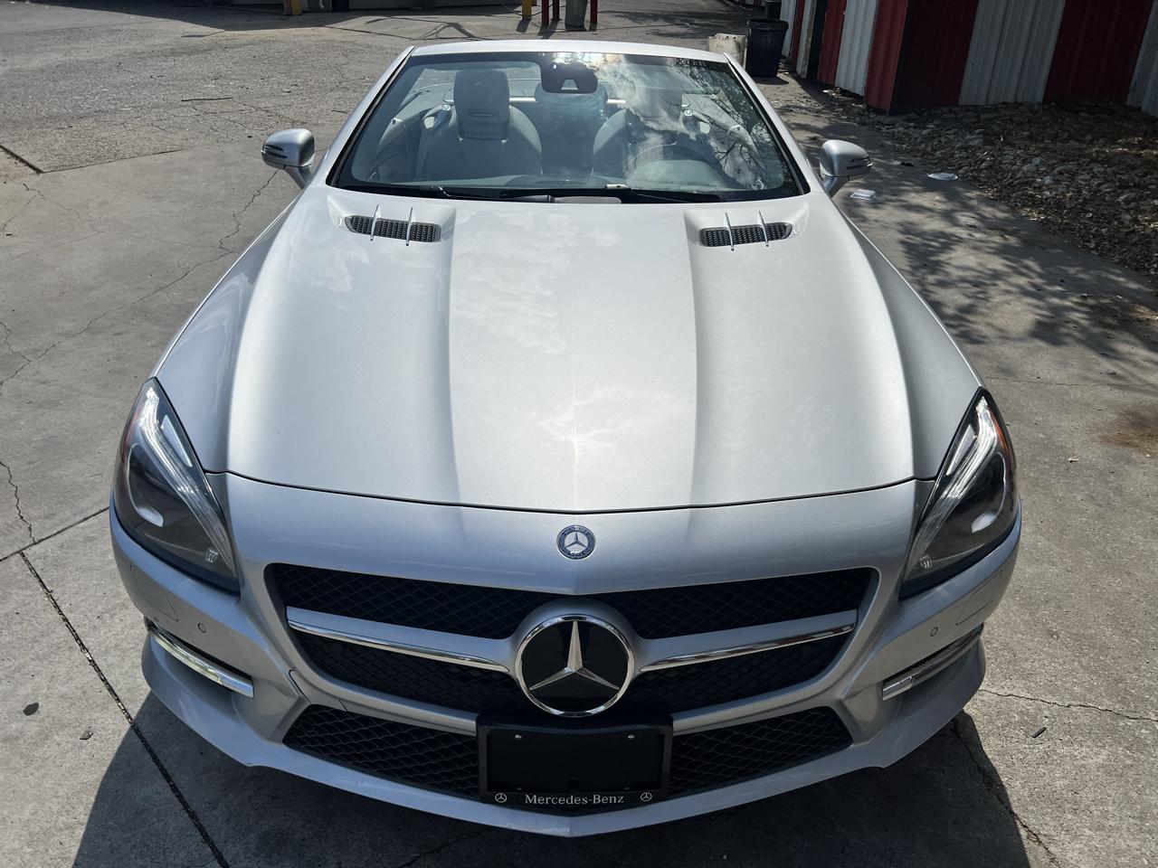 Mercedes-Benz SL-Class SL550R 2013