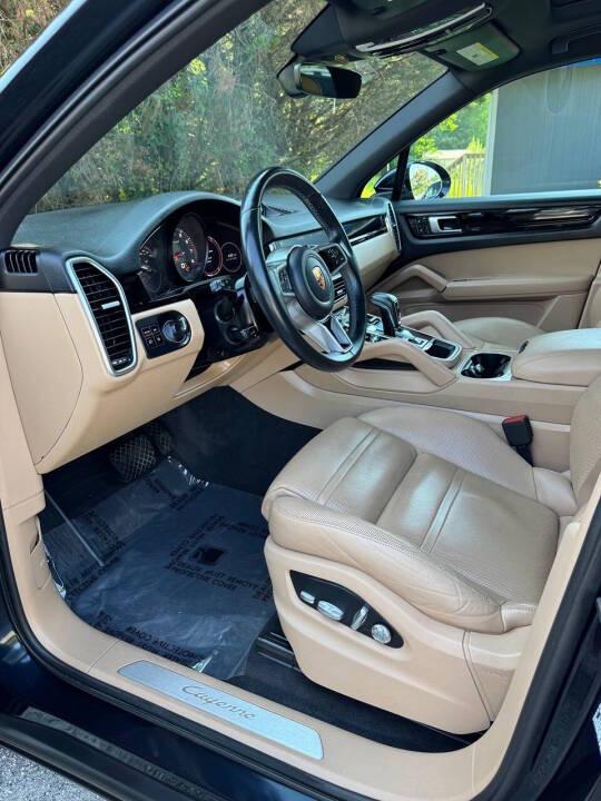 Porsche Cayenne Base 2019