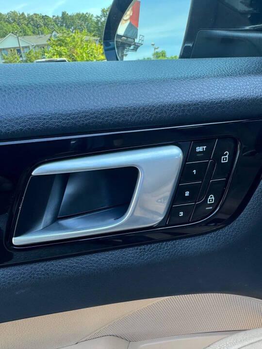 Porsche Cayenne Base 2019