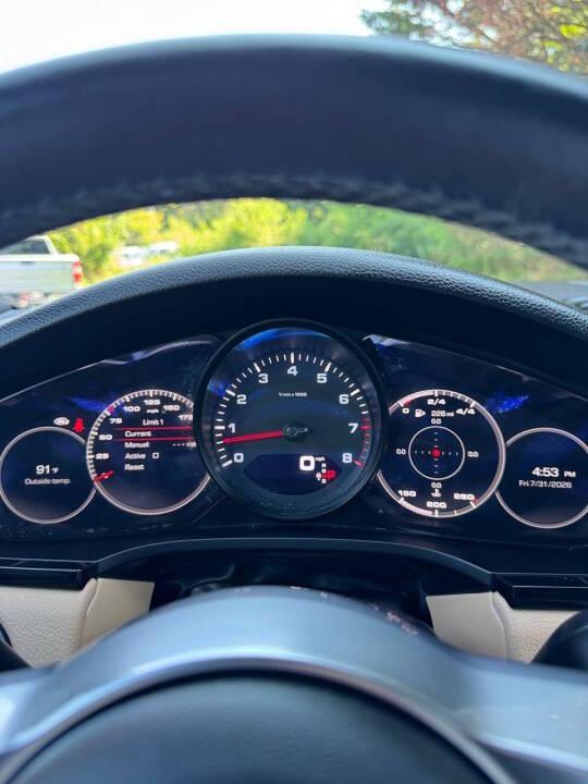 Porsche Cayenne Base 2019