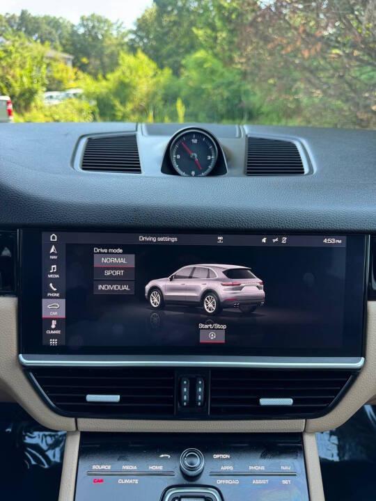 Porsche Cayenne Base 2019
