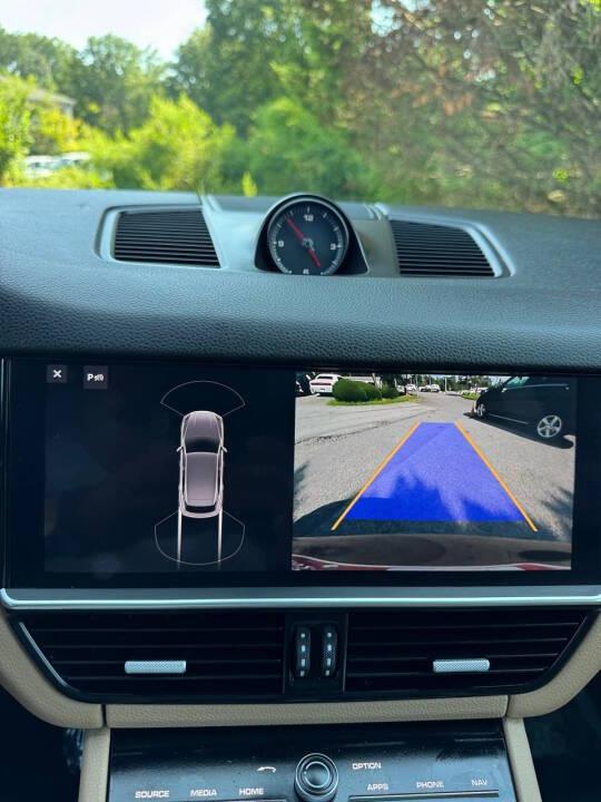 Porsche Cayenne Base 2019