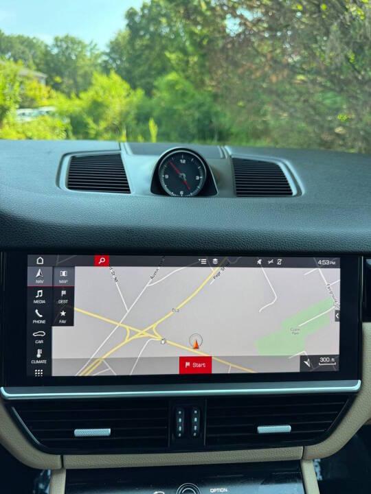 Porsche Cayenne Base 2019