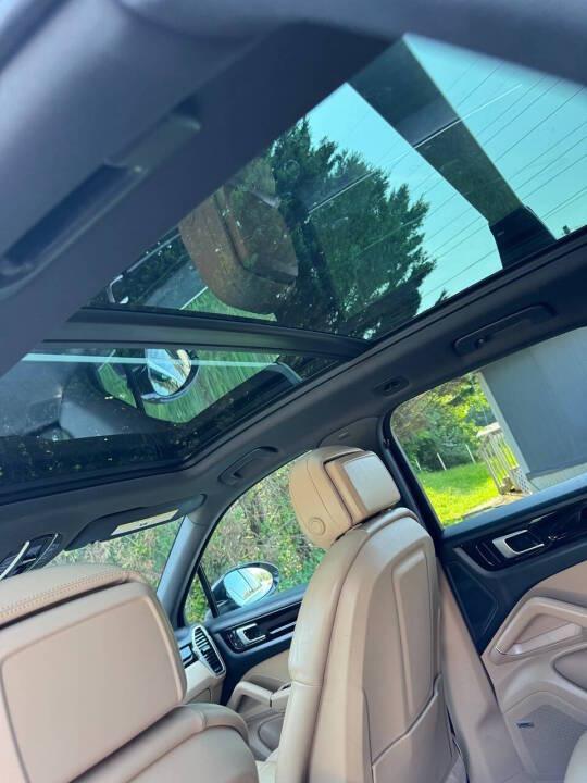 Porsche Cayenne Base 2019