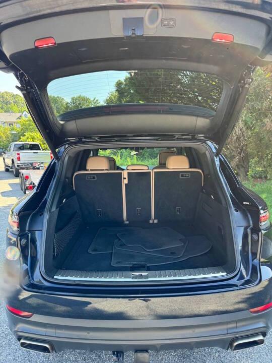 Porsche Cayenne Base 2019