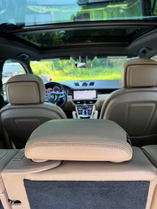 Porsche Cayenne Base 2019