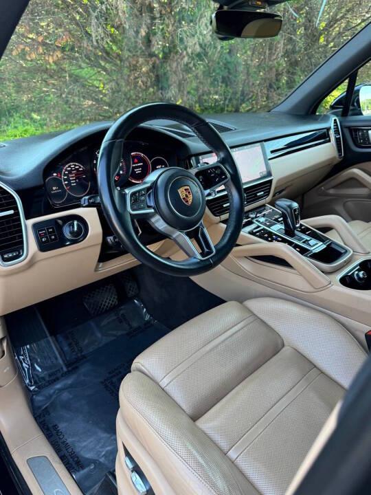 Porsche Cayenne Base 2019