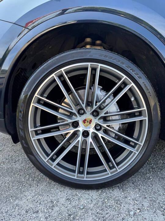 Porsche Cayenne Base 2019
