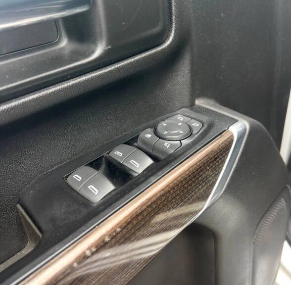 Chevrolet Silverado 2500HD LT Crew Cab Long Box 4WD 2020