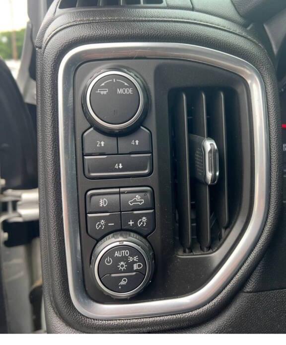 Chevrolet Silverado 2500HD LT Crew Cab Long Box 4WD 2020