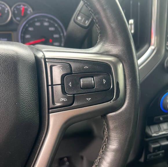 Chevrolet Silverado 2500HD LT Crew Cab Long Box 4WD 2020