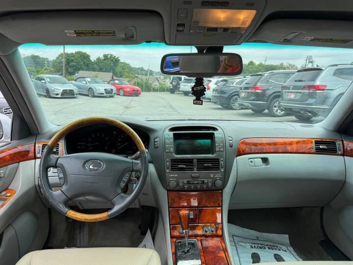 Lexus LS 430 Sedan 2005