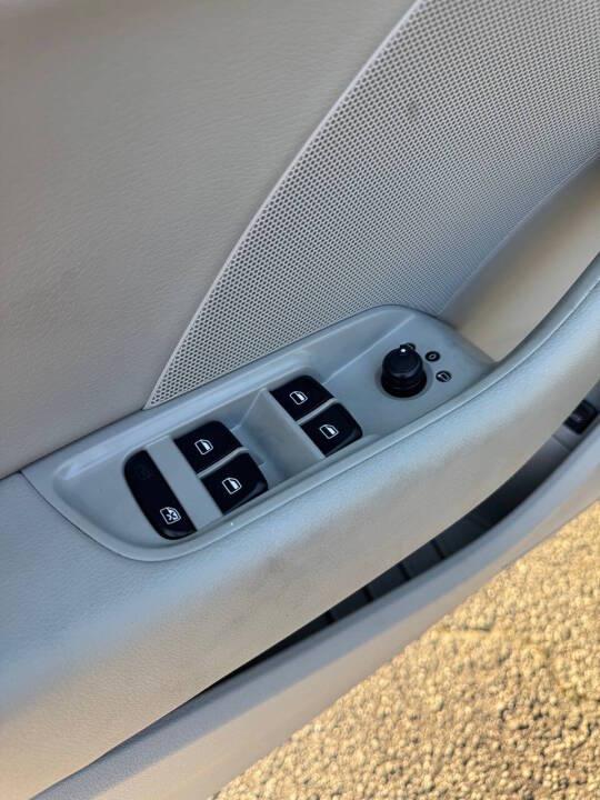 Audi A3 1.8T Premium FWD S tronic 2015