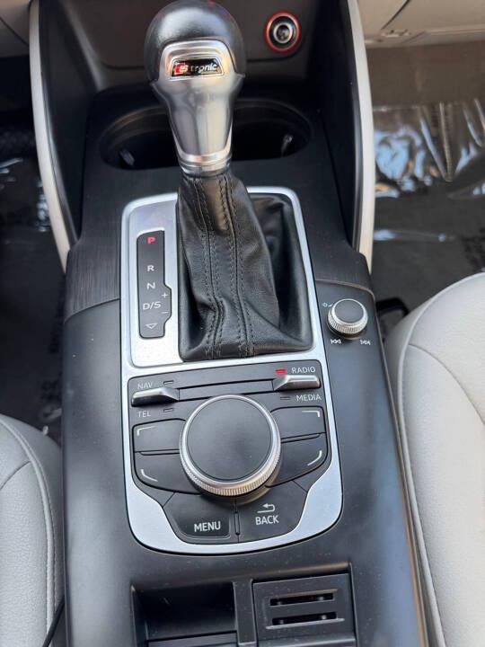 Audi A3 1.8T Premium FWD S tronic 2015