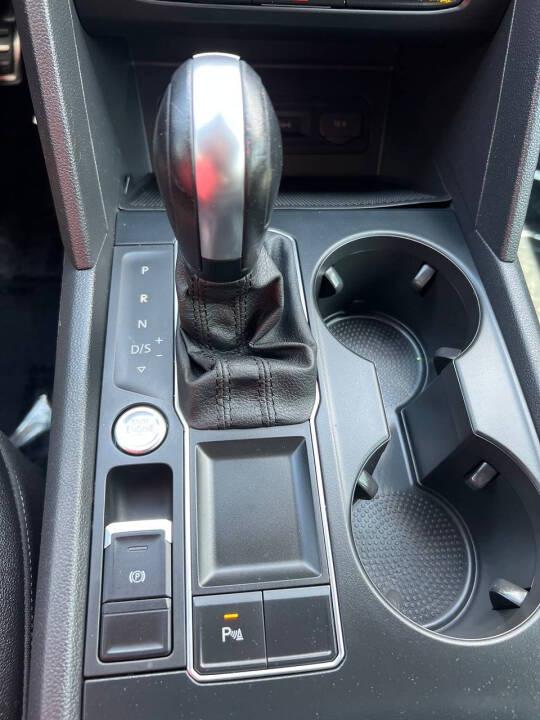 Volkswagen Atlas V6 SE w/Technology 2020