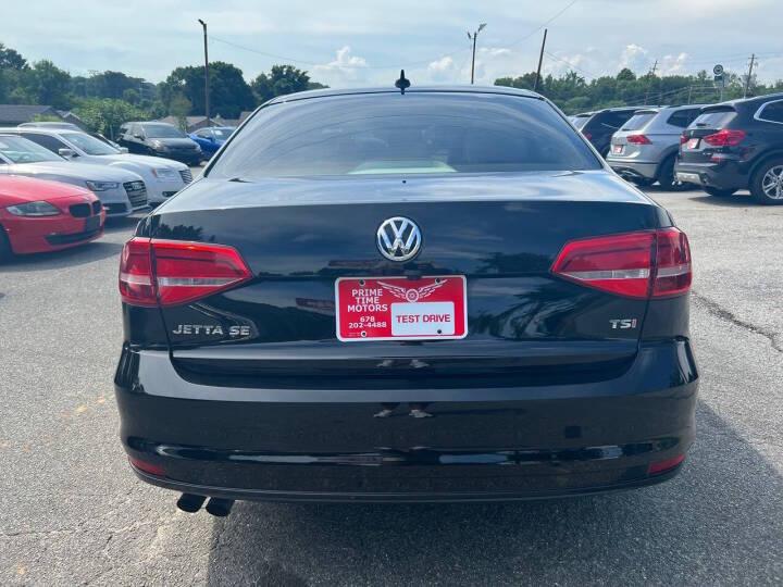 Volkswagen Jetta SE 6A 2015