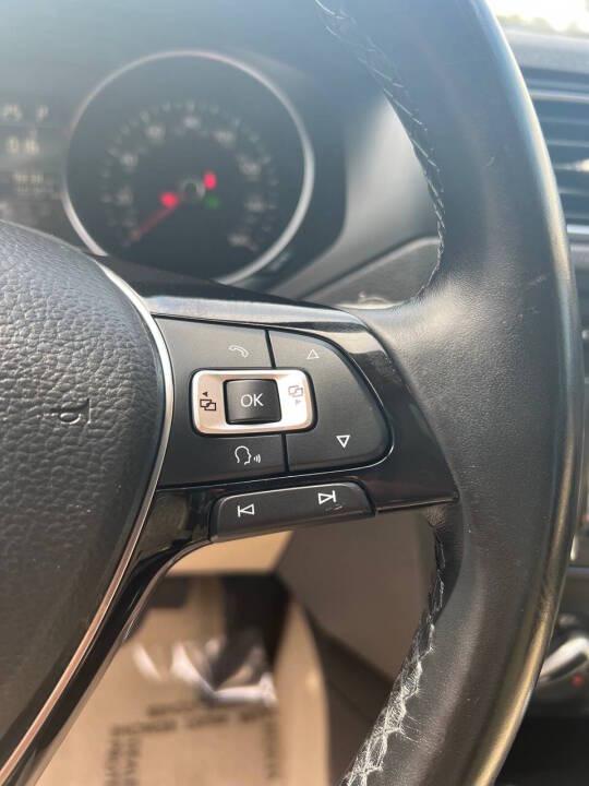 Volkswagen Jetta SE 6A 2015