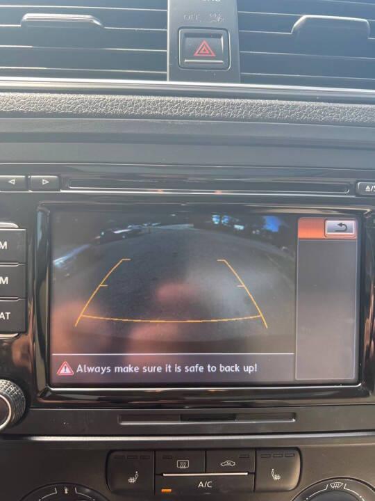 Volkswagen Jetta SE 6A 2015