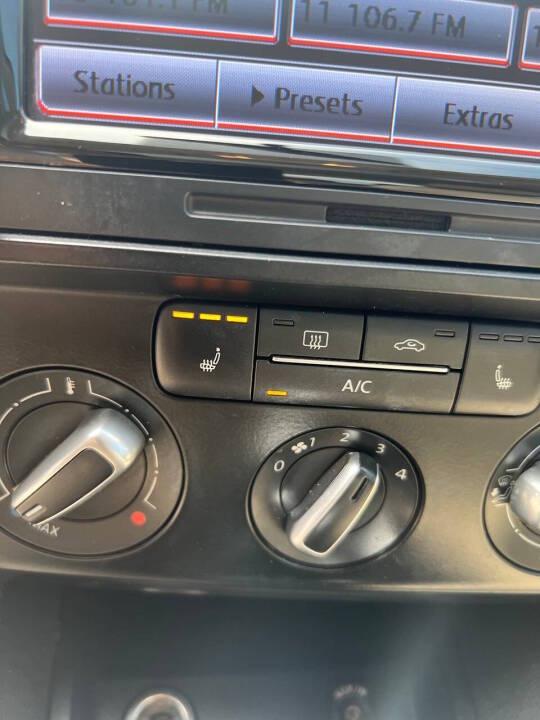 Volkswagen Jetta SE 6A 2015