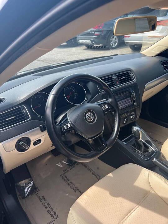 Volkswagen Jetta SE 6A 2015
