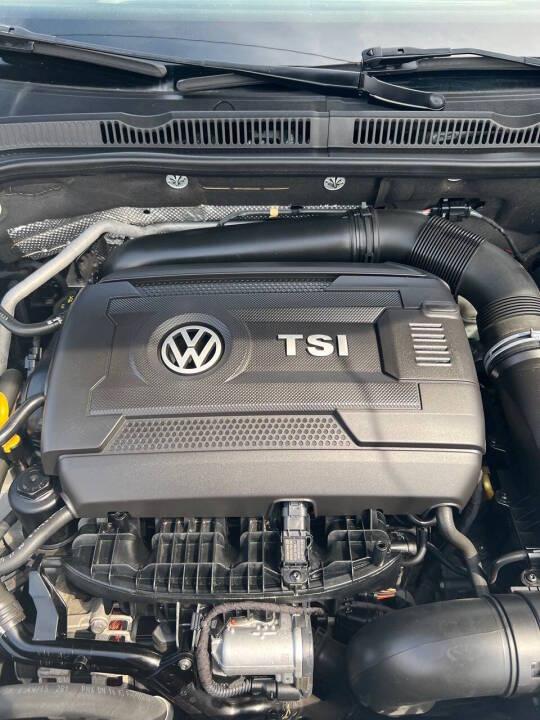Volkswagen Jetta SE 6A 2015
