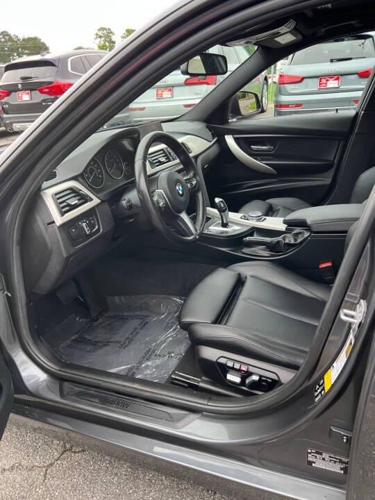BMW 3-Series 320i xDrive Sedan 2017