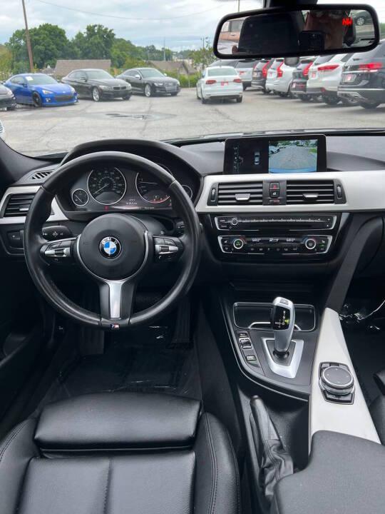 BMW 3-Series 320i xDrive Sedan 2017