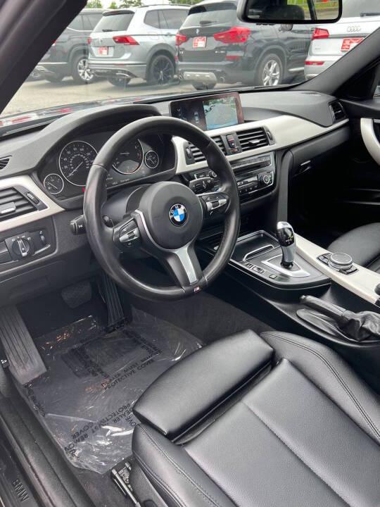 BMW 3-Series 320i xDrive Sedan 2017