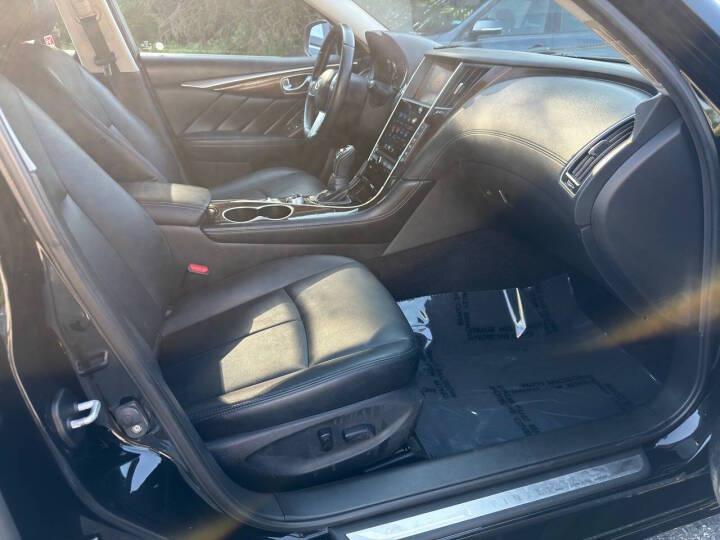 Infiniti Q50 3.0t LUXE 2019
