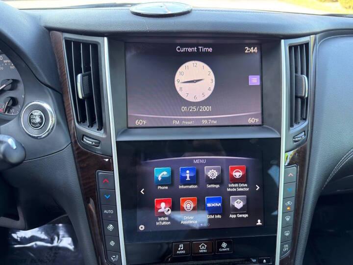 Infiniti Q50 3.0t LUXE 2019