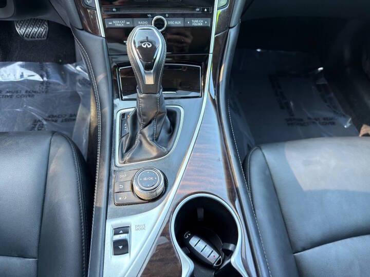 Infiniti Q50 3.0t LUXE 2019