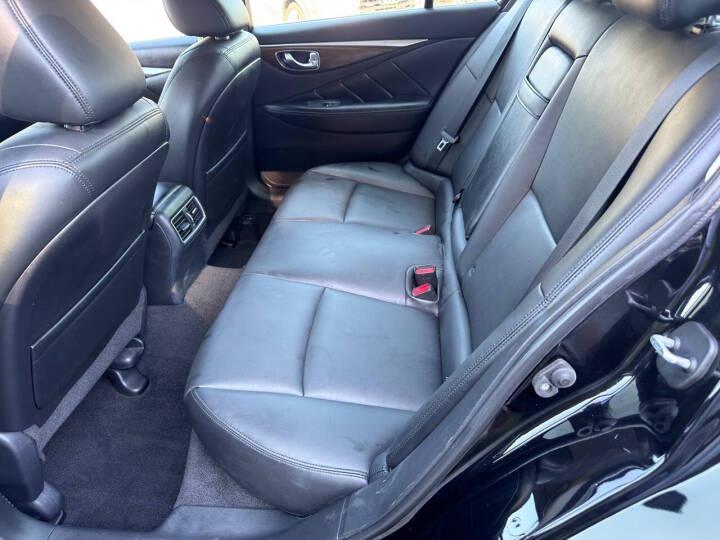 Infiniti Q50 3.0t LUXE 2019