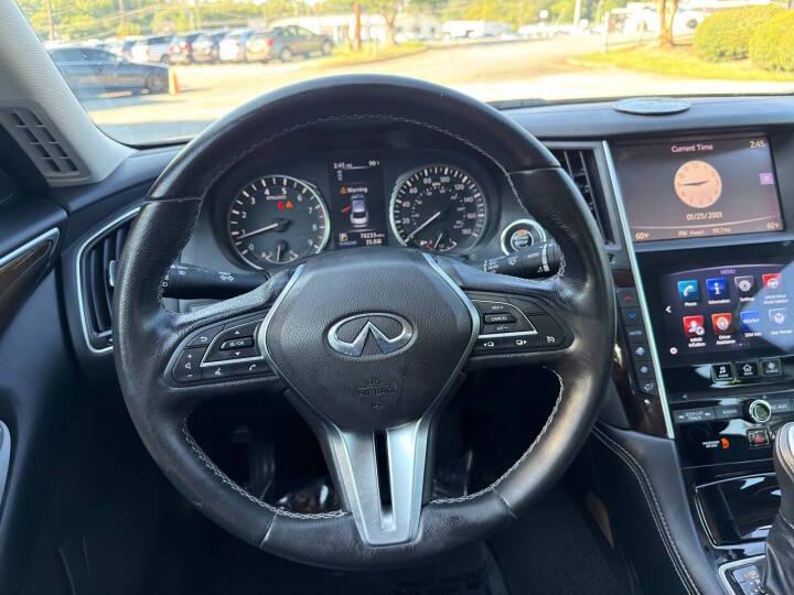Infiniti Q50 3.0t LUXE 2019