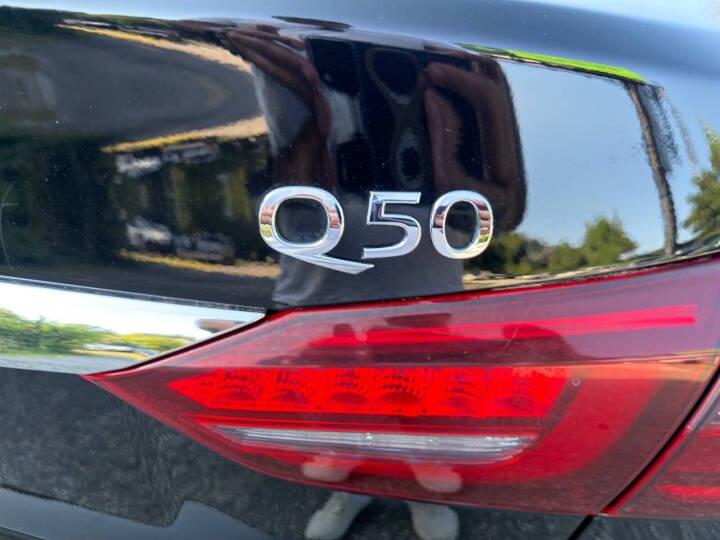 Infiniti Q50 3.0t LUXE 2019