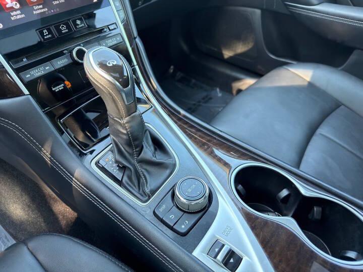 Infiniti Q50 3.0t LUXE 2019
