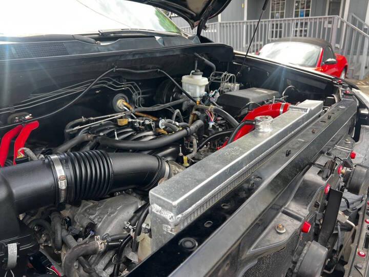Toyota Tundra Tundra-Grade CrewMax 5.7L FFV 4WD 2013