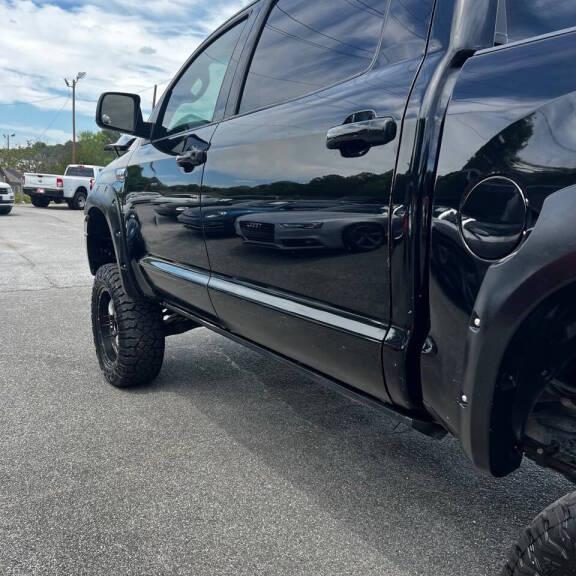 Toyota Tundra Tundra-Grade CrewMax 5.7L FFV 4WD 2013