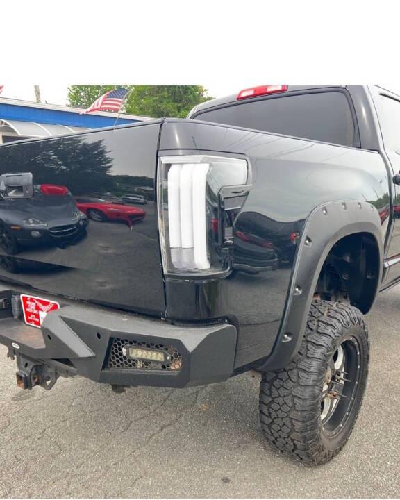Toyota Tundra Tundra-Grade CrewMax 5.7L FFV 4WD 2013